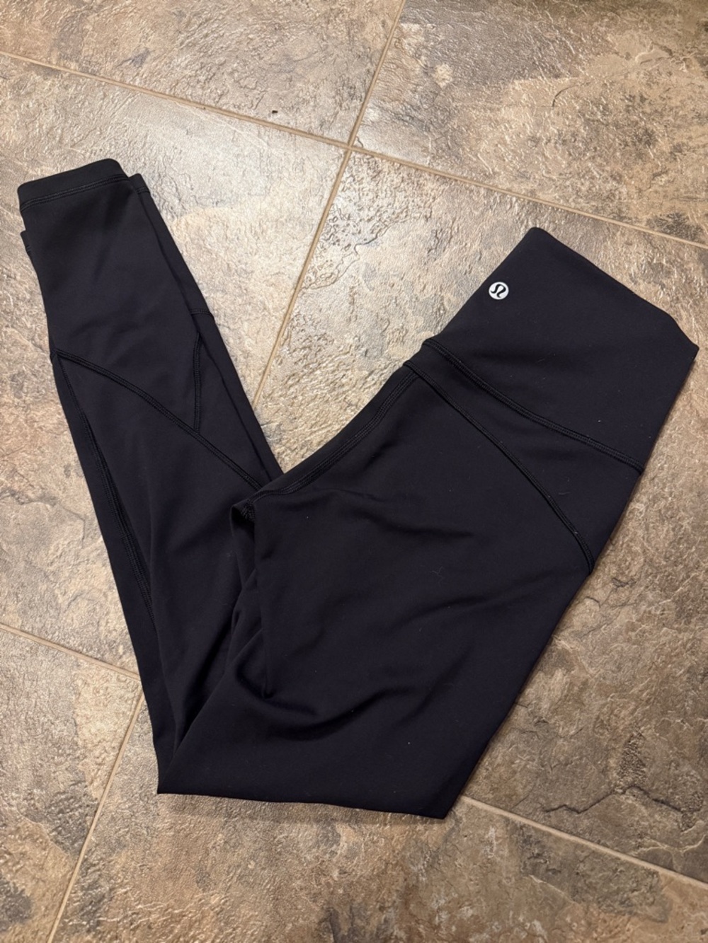 Lululemon In Movement Tight 25"